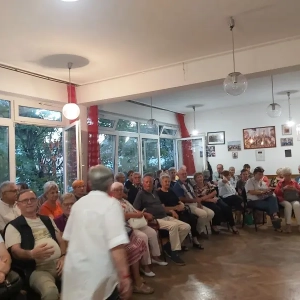 afe99379-e717-4873-ba3f-d8df7fe4bcb2