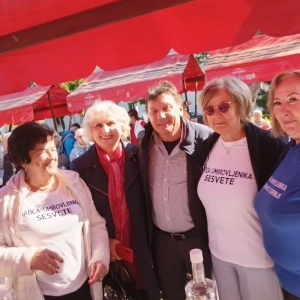 fc593421-895e-41da-a476-1b3ce6009b0e